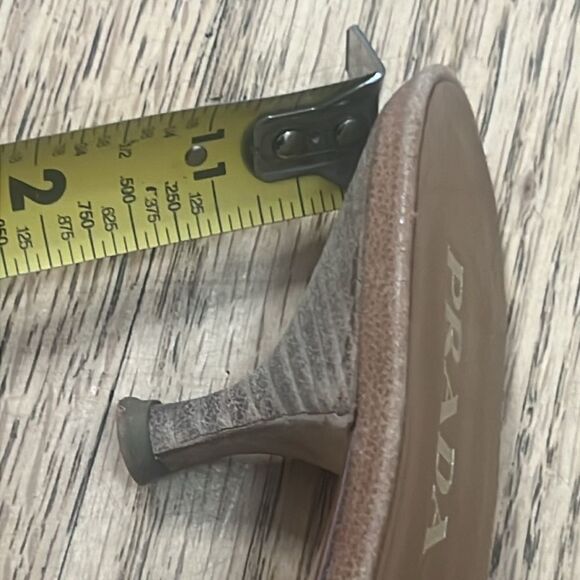 PRADA BUCKLE  KITTEN HEEL POINTED TOE MULE‎ SANDALS SIZE 35 1/2 - Picture 3 of 5